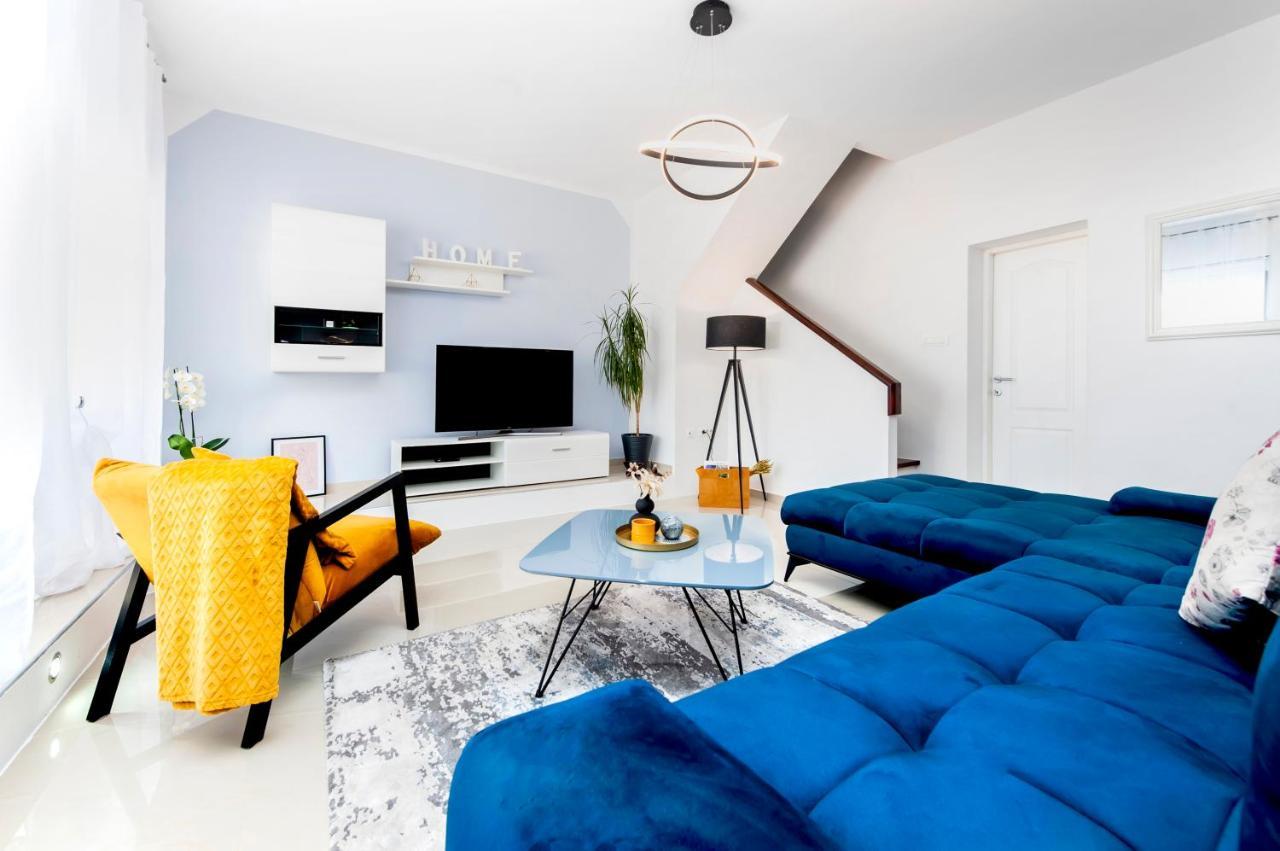 Lea'S Apartment Ровінь Екстер'єр фото