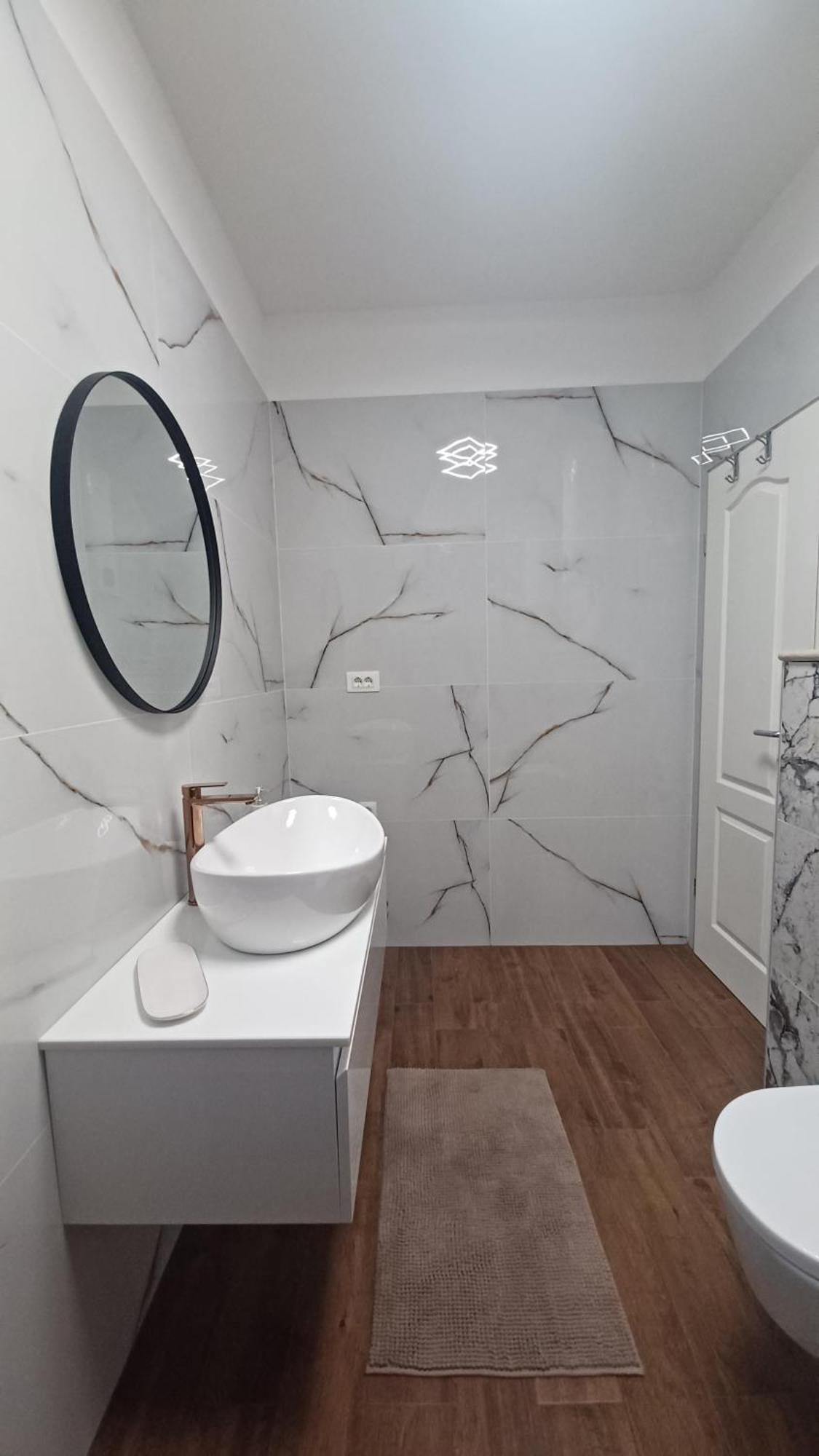 Lea'S Apartment Ровінь Екстер'єр фото